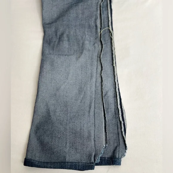 Miss Me Low Rise Dark Wash Rhinestone Faux Flap Pocket Jean Sze 27 (30X28.5) - Picture 10 of 10